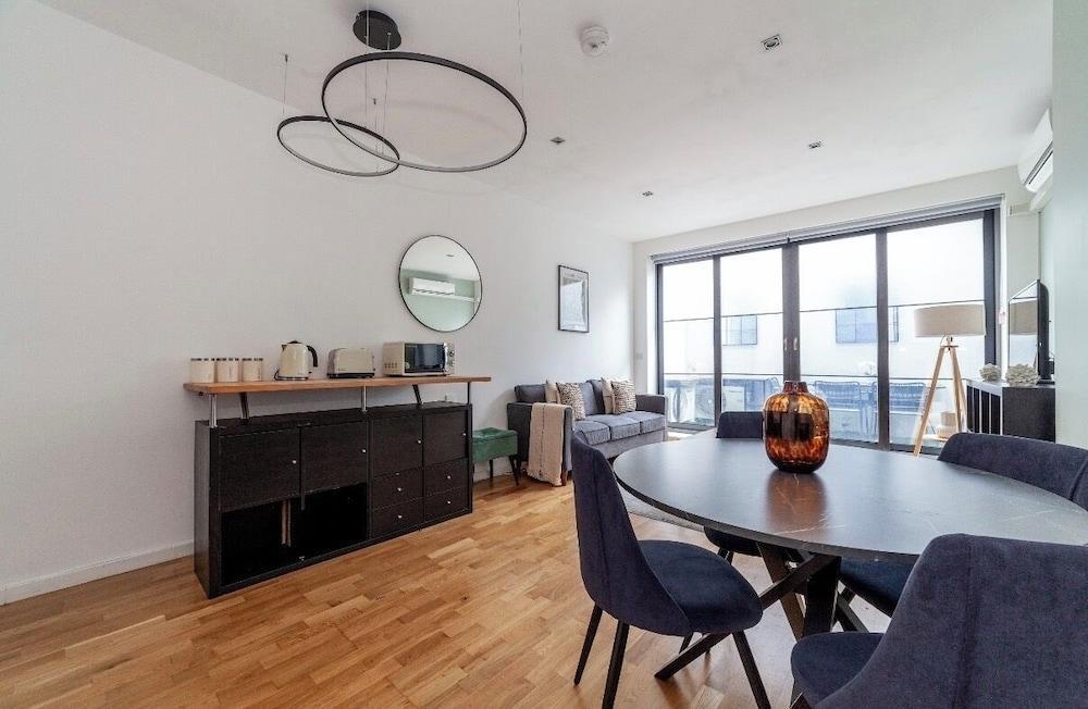 Modern Kentish Town apartment