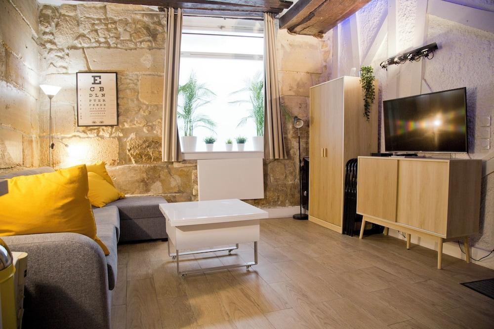 Newly Renovated Chic Studio with Exposed Stone and Beams - Tap to explore photos
