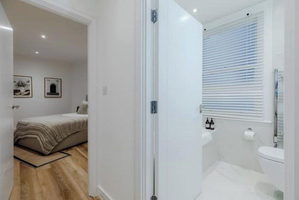 PrimeVisionLiving Spacious 2bed!