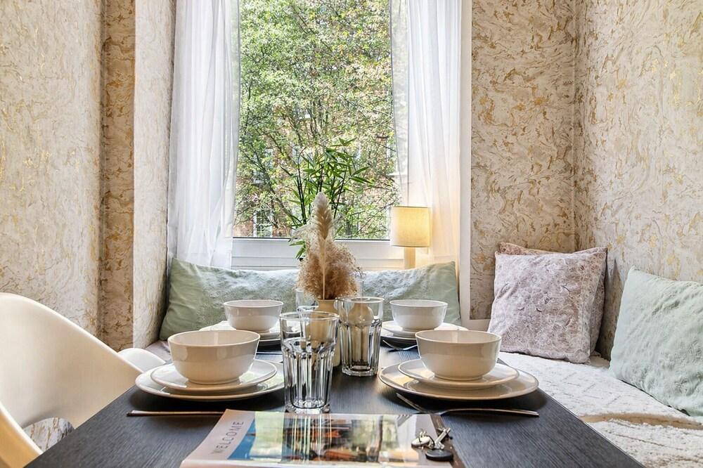 Redbrick Garden Apartments - Tap to explore photos