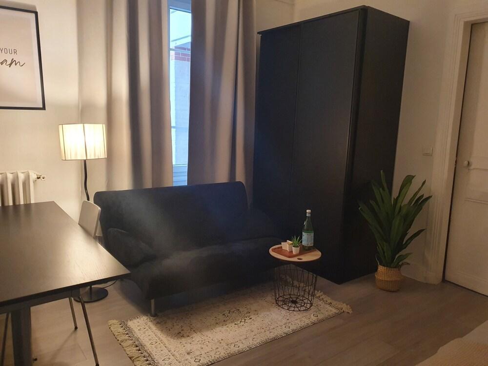 Studio Moderne et Cosy à 2 min de Porte D'orléans - Tap to explore photos