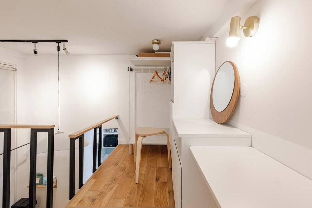 Stylish Duplex in Vibrant Central Paris