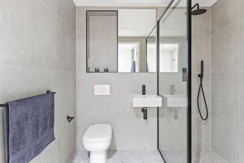 Well located executive apartment - Tap to explore photos