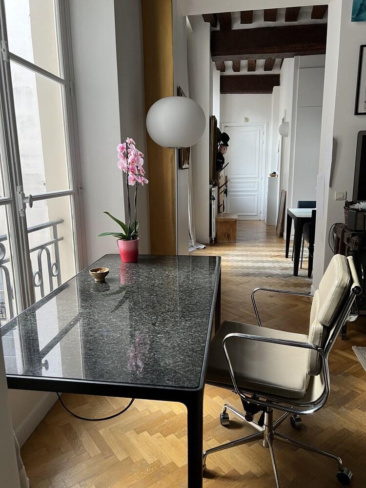 Wonderful Germain Apartment - Tap to explore photos