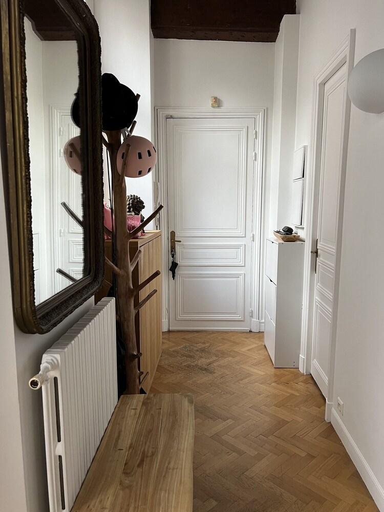 Wonderful Germain Apartment