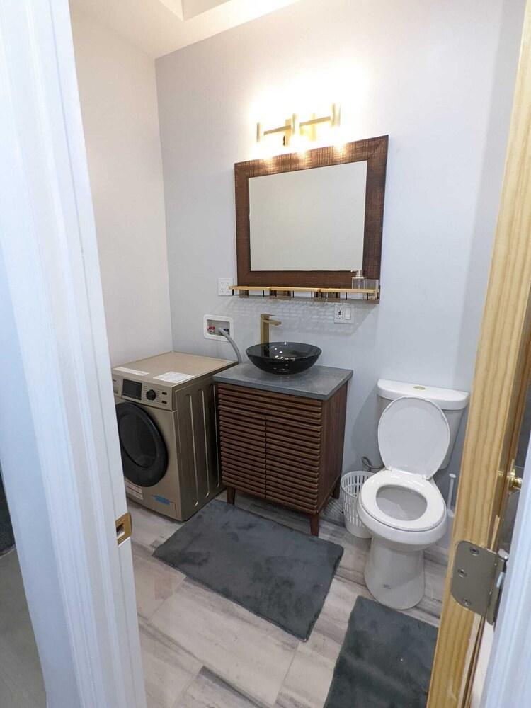 Modern spacious 2BR apt fully loaded and conveniently located - Tap to explore photos