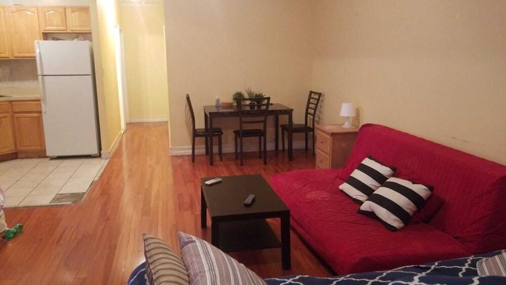 MASSIVE 2BR / 2BATH Ideal for Families and Groups - Tap to explore photos