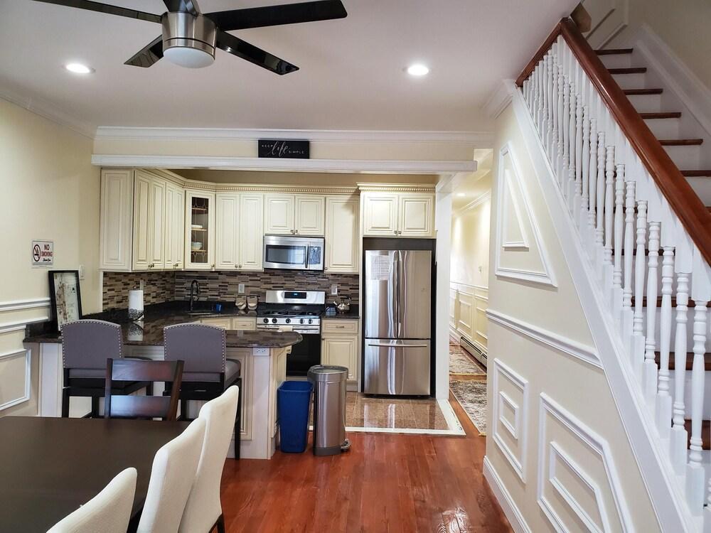 Comfortable Cribs Duplex luxury apartments