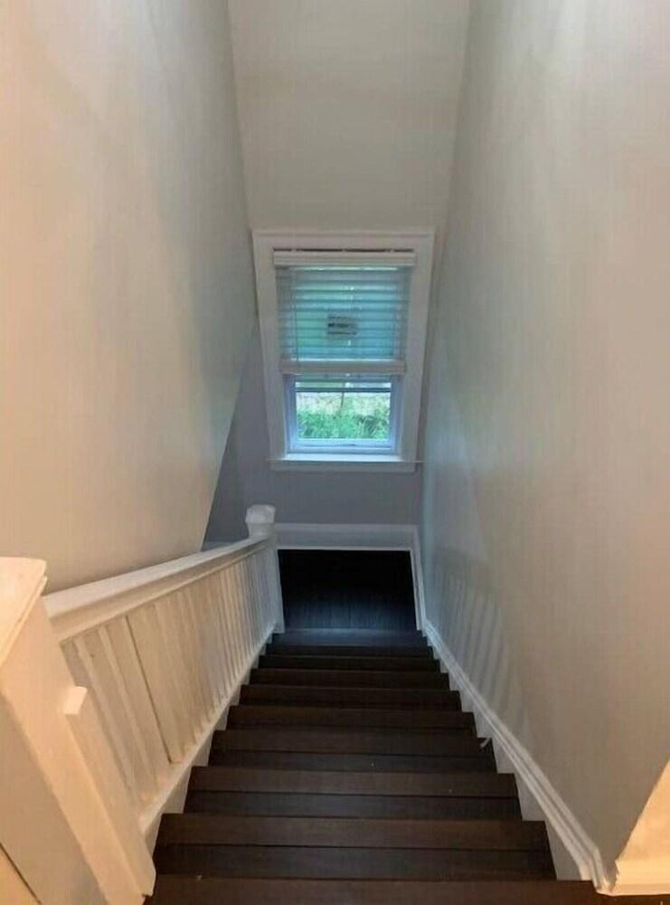 Cozy, Modern 1 BR apartment