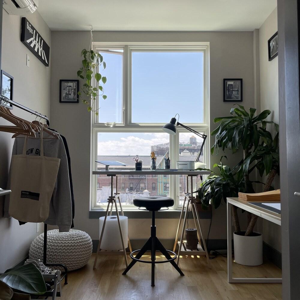 Luxury 1 Bedroom Art Studio / 20 Mins to Manhattan