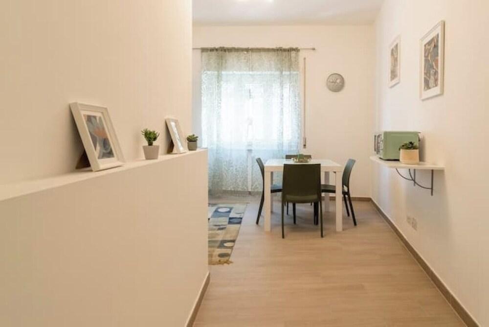 Vigna Clara apartament 2 km from Milvian Bridge - Tap to explore photos