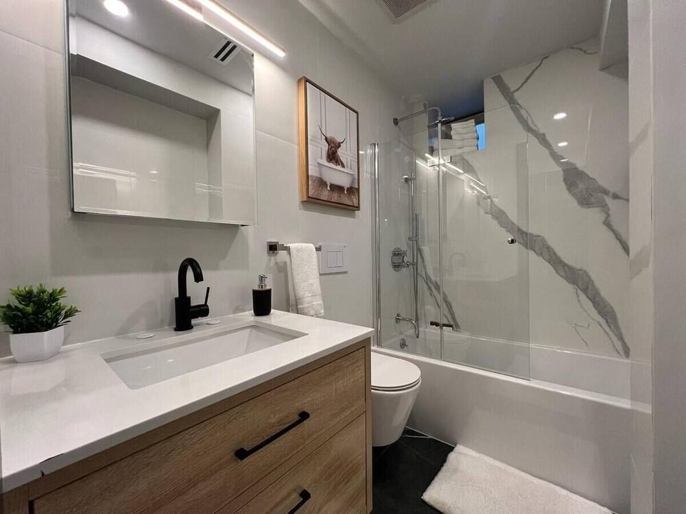 Cozy 3-bedroom Apartment Brooklyn - Tap to explore photos