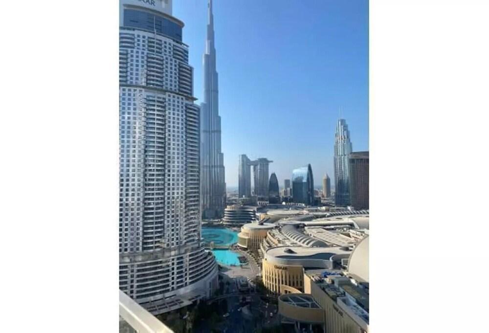 Luxury Boulevard Point 2BR Burj & Fountain View - Tap to explore photos