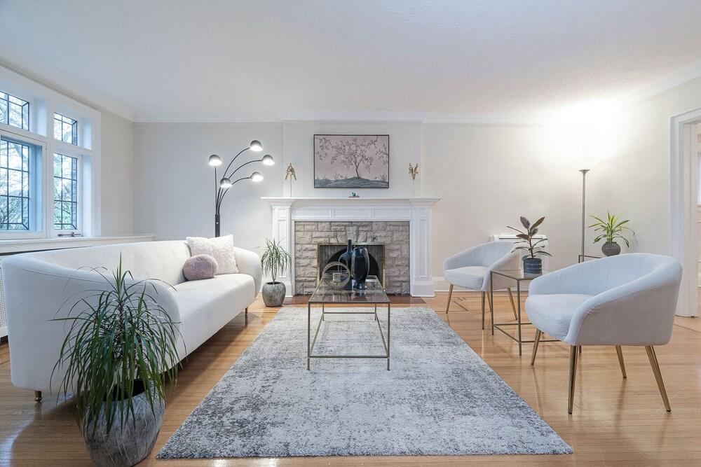 Charming 5-Bedroom Forest Hill Home - Tap to explore photos