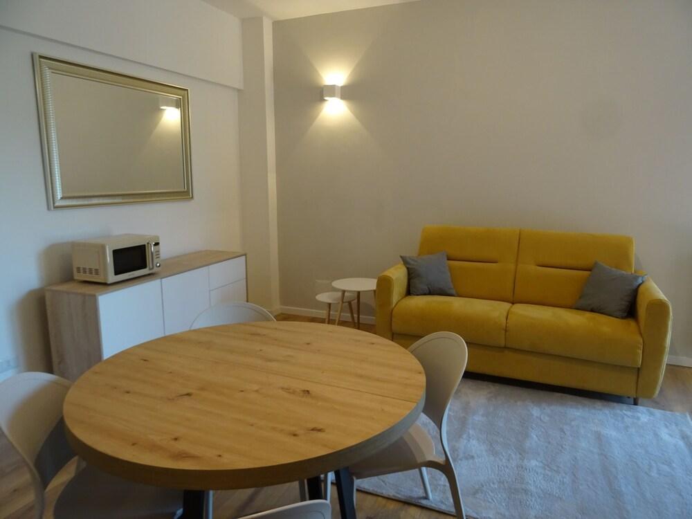 New, quiet, comfortable apartment, near subway - Tap to explore photos