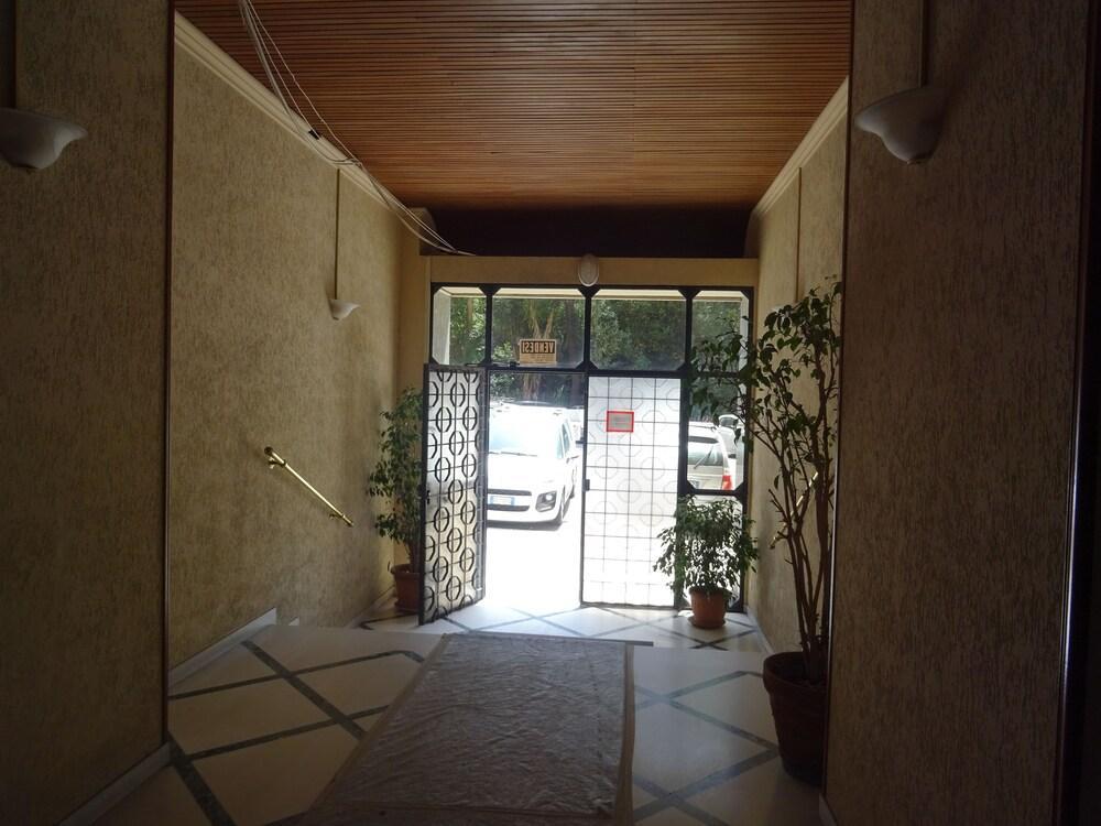 New, quiet, comfortable apartment, near subway