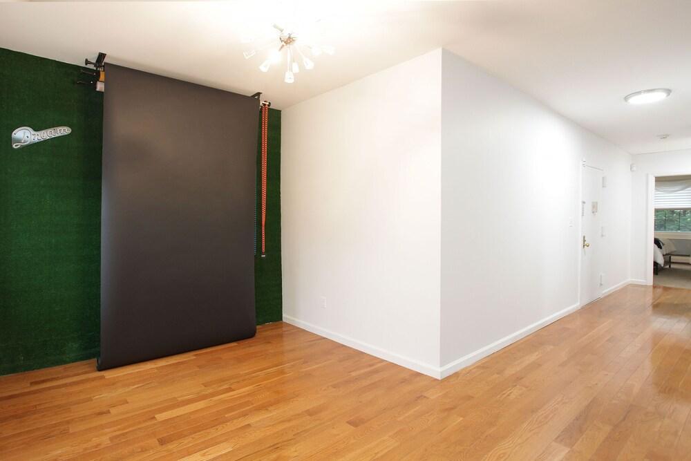 Luxury Brooklyn Apt w/ Free Wine & Champagne