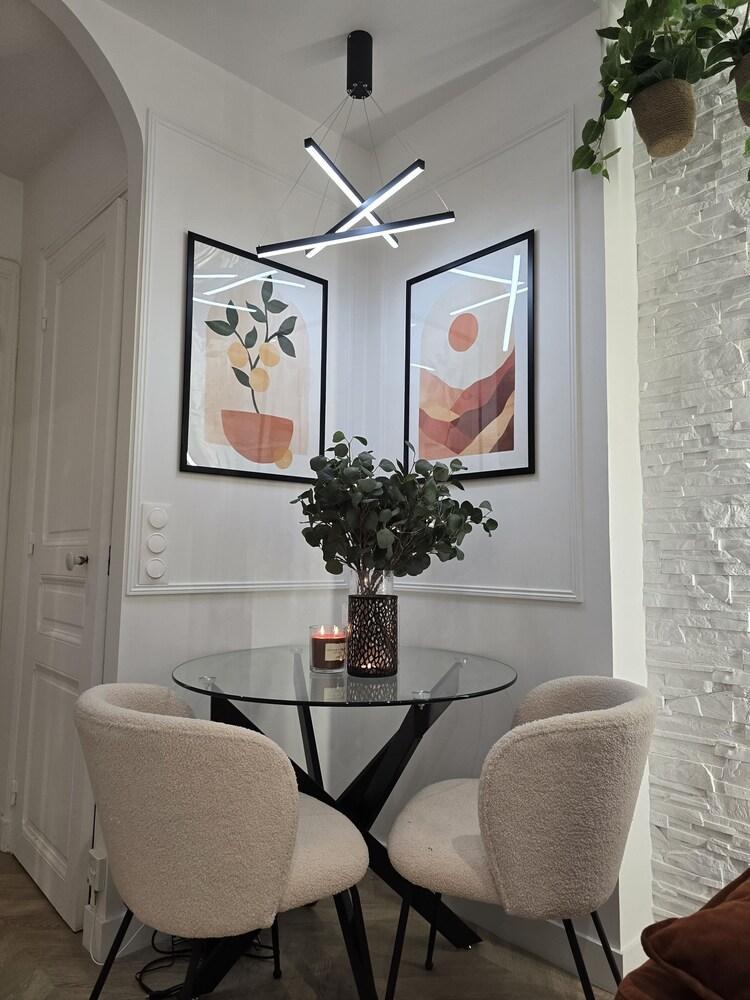Romantic cocoon & serenity 8 minutes from the Eiffel Tower - Tap to explore photos