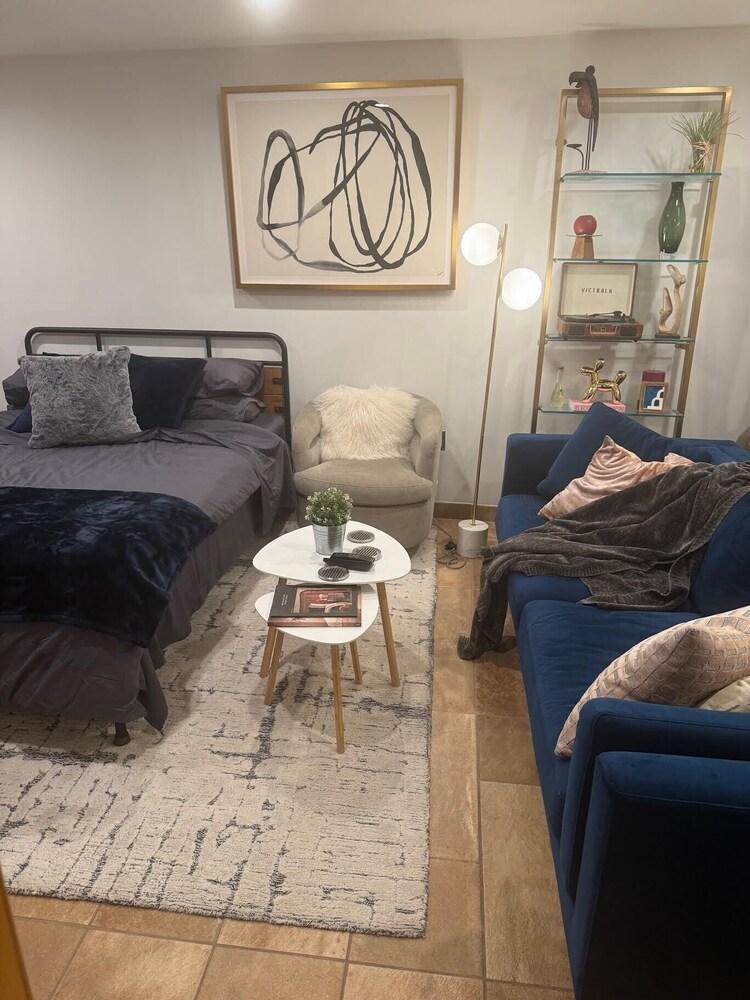 Luxurious Studio Apt in Williamsburg Brooklyn!