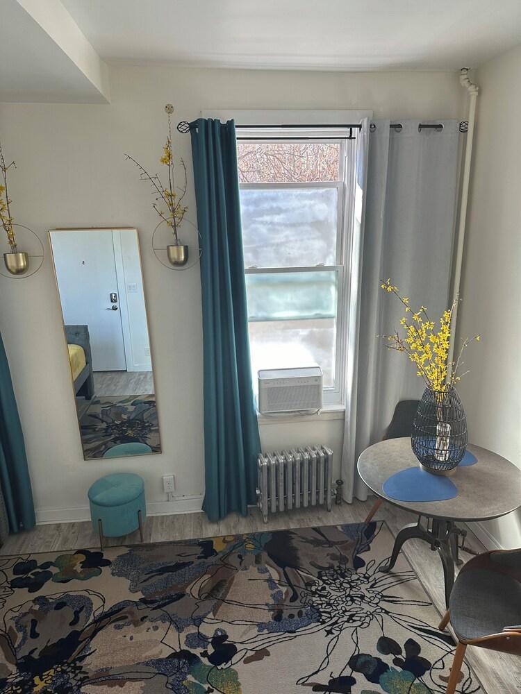 Private, cozy, quiet / BedStuy - Tap to explore photos