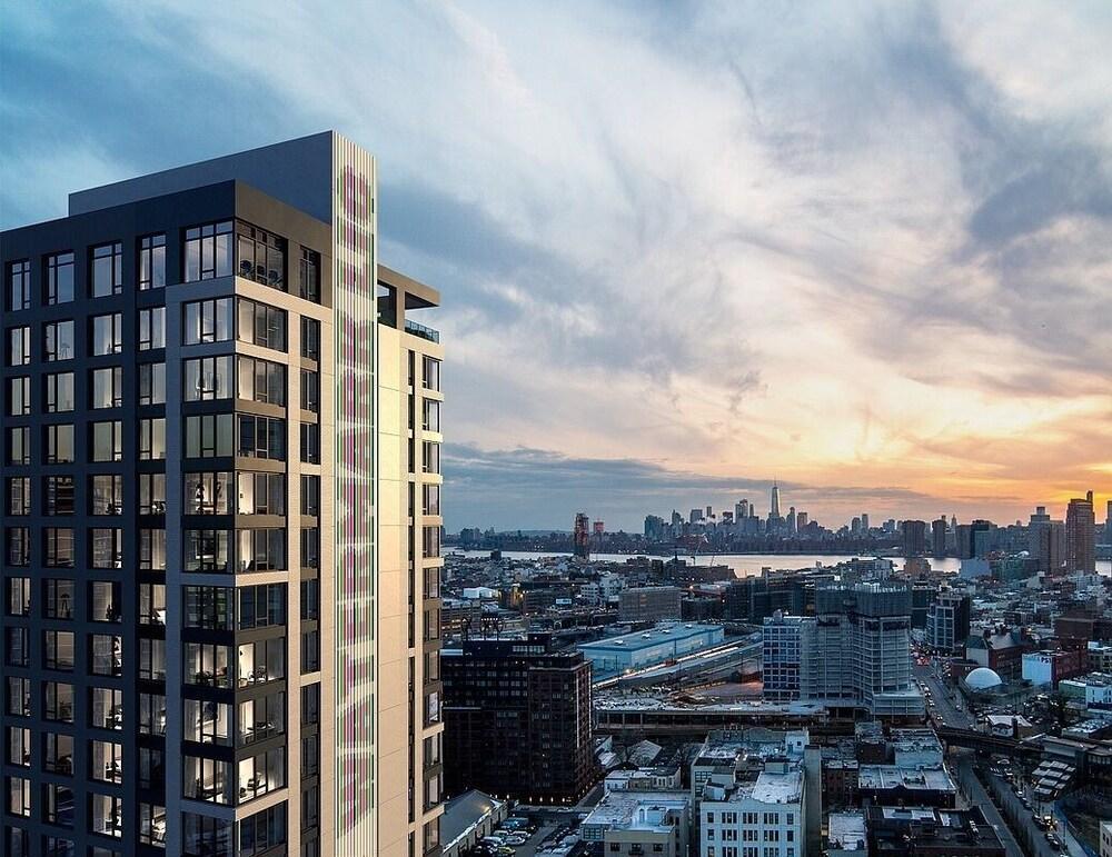 Luxury Entire Studio Minutes From Time Square!