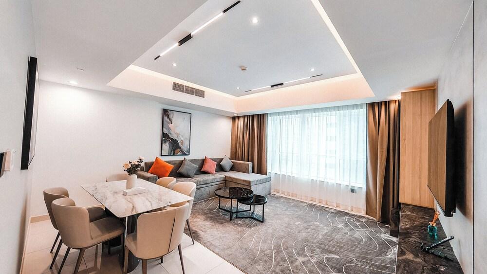 Two-Bedroom, Holiday Home, Downtown - Tap to explore photos