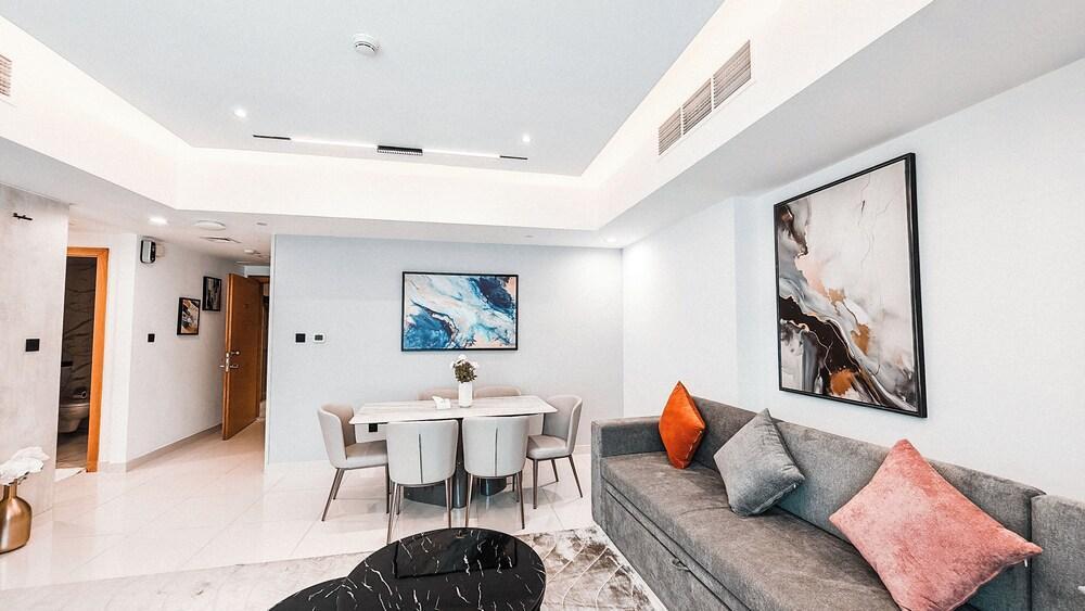 Two-Bedroom, Holiday Home, Downtown - Tap to explore photos