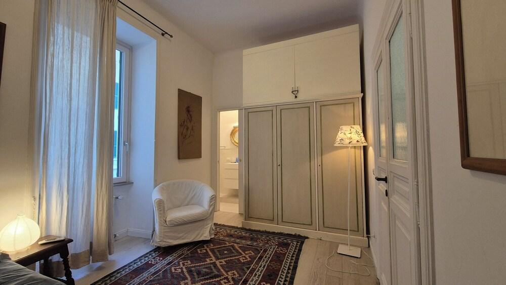Painter's House - the muse apartment