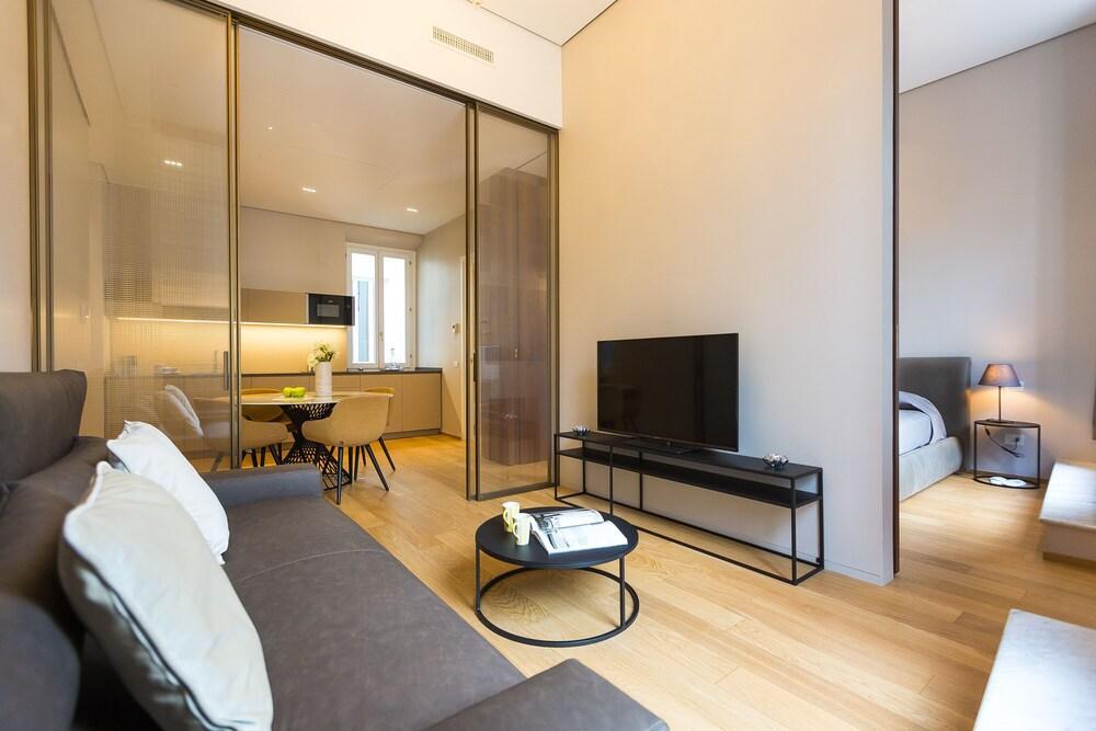 Amazing Piazza Venezia Suite Int 20