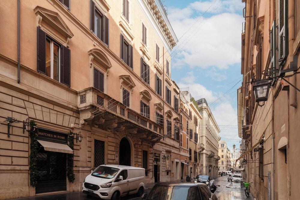 Fontanella Borghese 35 - FromHometoRome