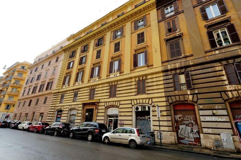 Prince Umberto Street 28