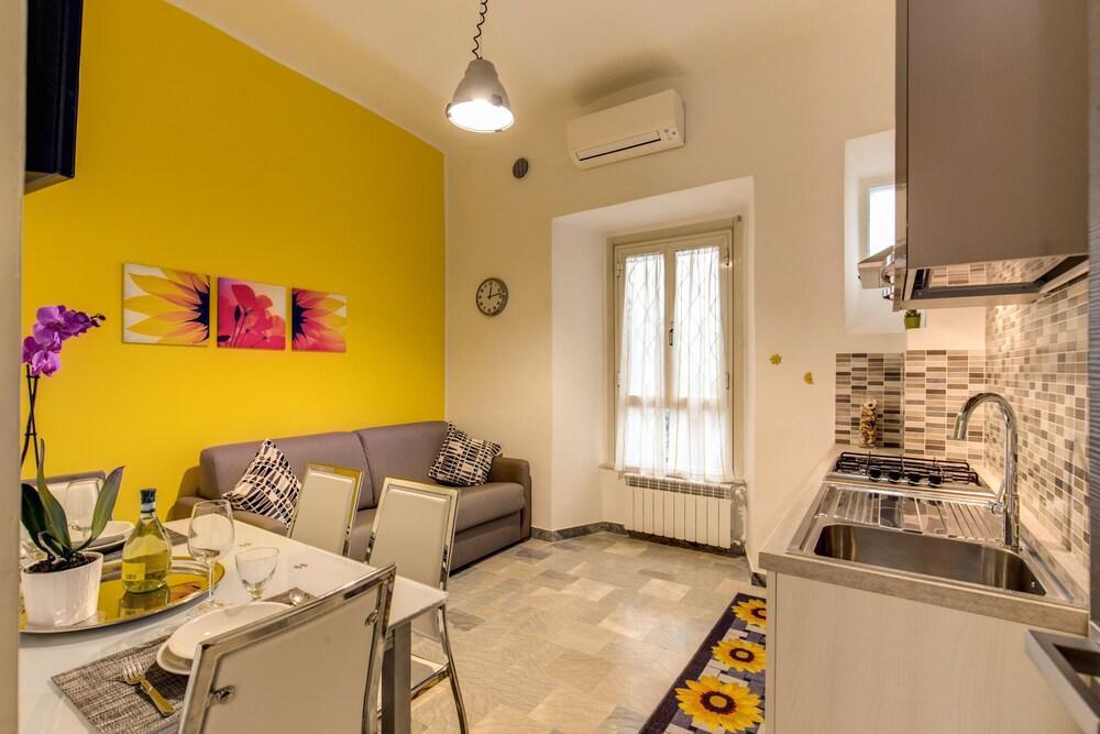 FANTASTIC APARTMENT IN MEADOWS NEAR VATICAN MUSEUMS - Tap to explore photos