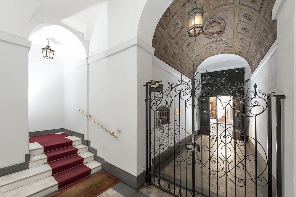 Condotti 21 Penthouse