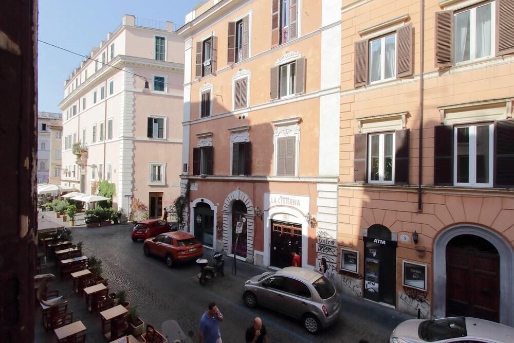 Ripa Terrace apartemnt in Trastevere district