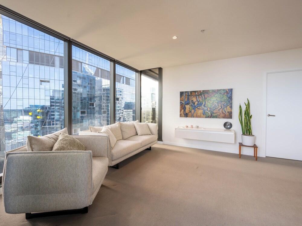 Luxury Apartment Melbourne CBD