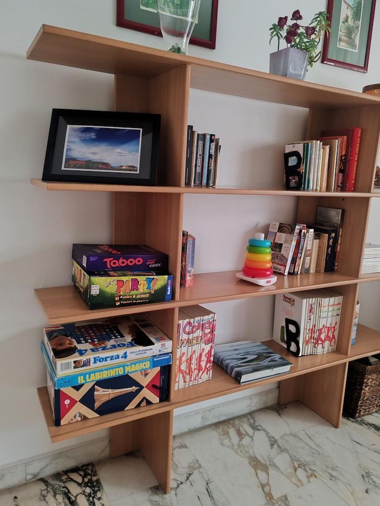 VATICAN DE CAROLIS TERRACE - FANTASTIC FLAT WITH TERRACE