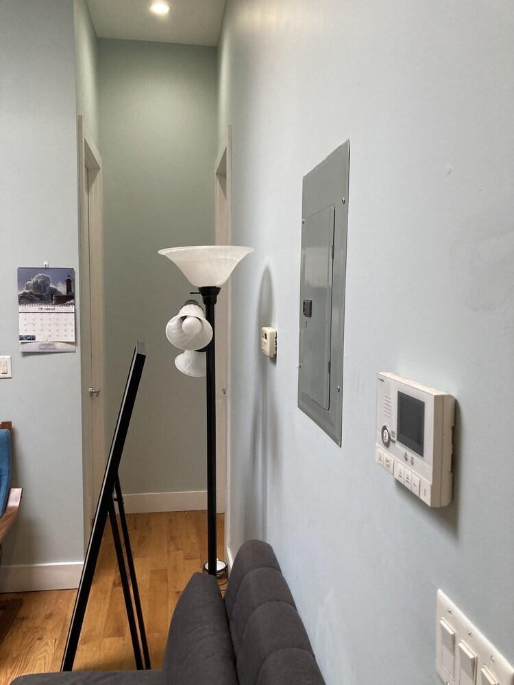 Stay at a beautiful apartment in Williamsburg! - Tap to explore photos