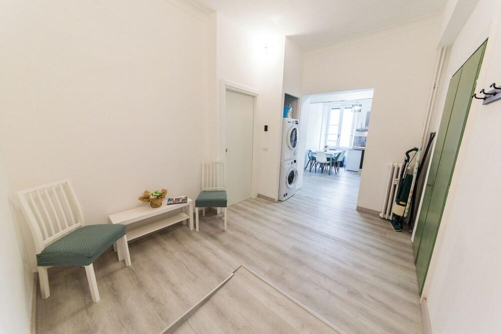 Arianna's guest house renting - Tap to explore photos