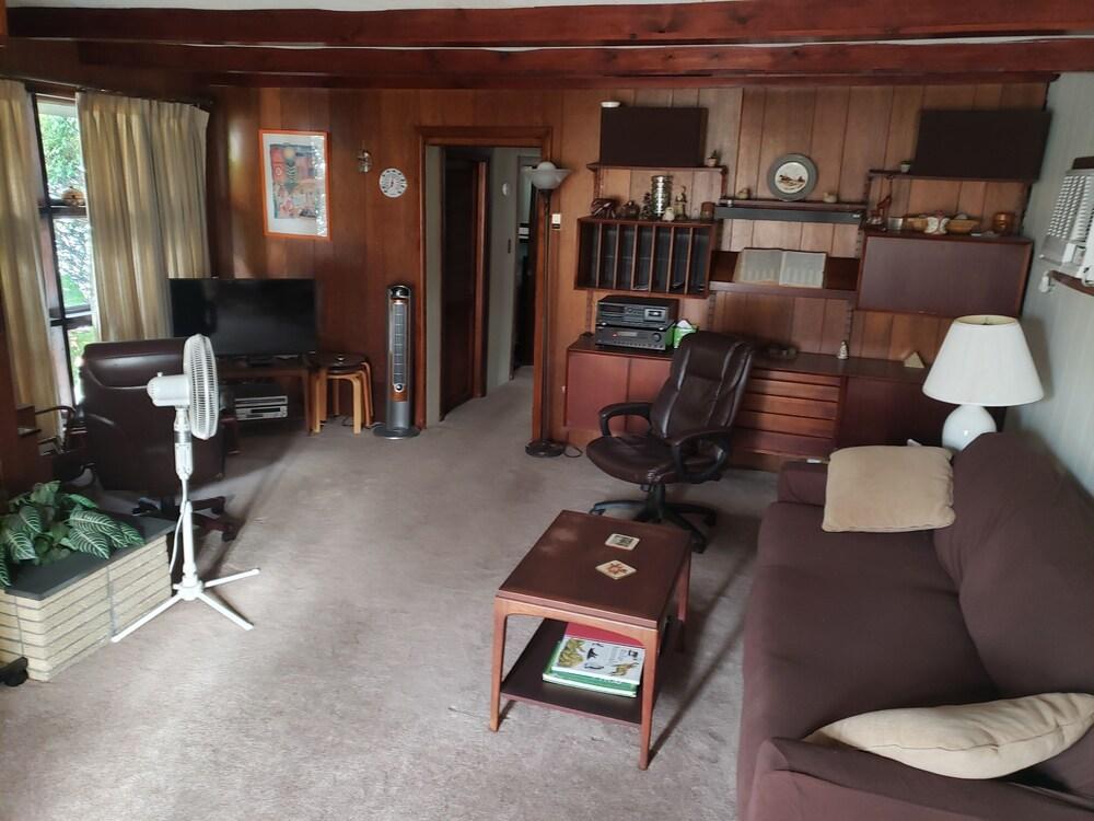 Retro Beach bungalow
