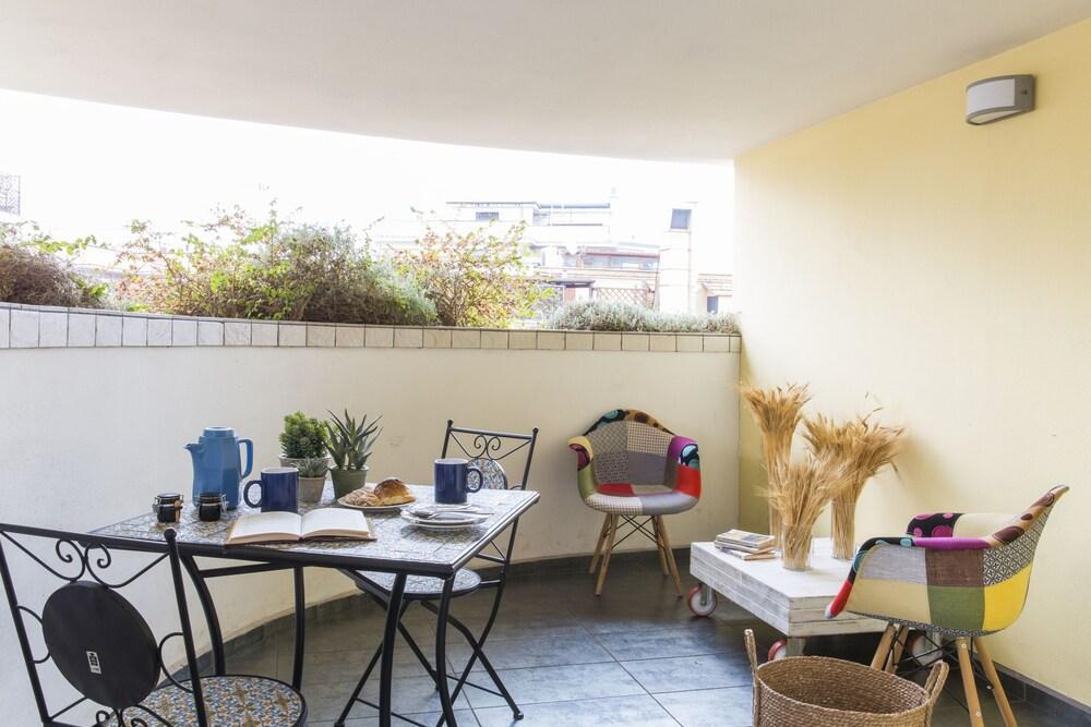 Patrizia Romana Palace terrace - Tap to explore photos