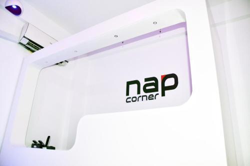 Napcorner - Nap for Sale - Tap to explore photos