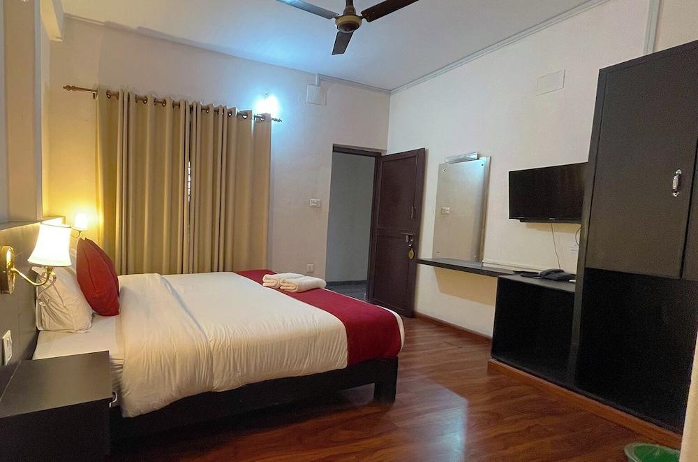 Hotel Juju Room Type - Standard Triple Room