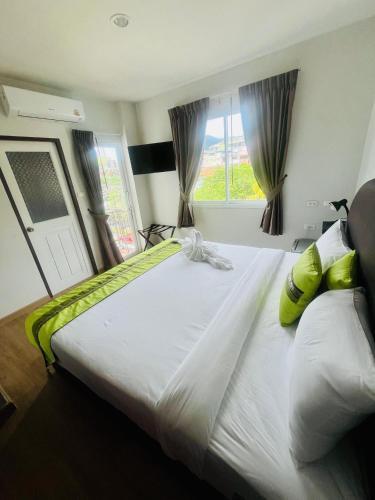 28 Boutique Hotel - Newly Renovated Room Type - Double Room with Balcony