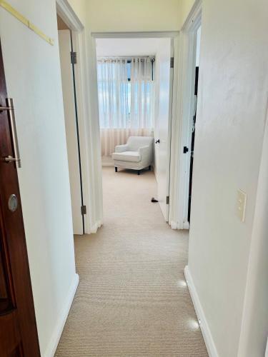 Breathtaking Harbour Bridge & Harbour Views, Corner Apartment, Free Parking - Tap to explore photos