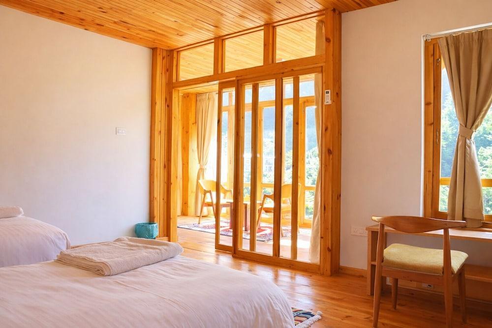 Om Amriti Room Type - Suite, Mountain View