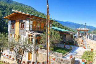 Om Amriti - Tap to explore photos