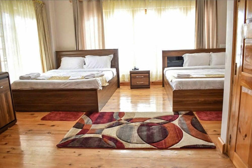 GaiaYuel Room Type - Family Studio Suite, 2 Queen Beds