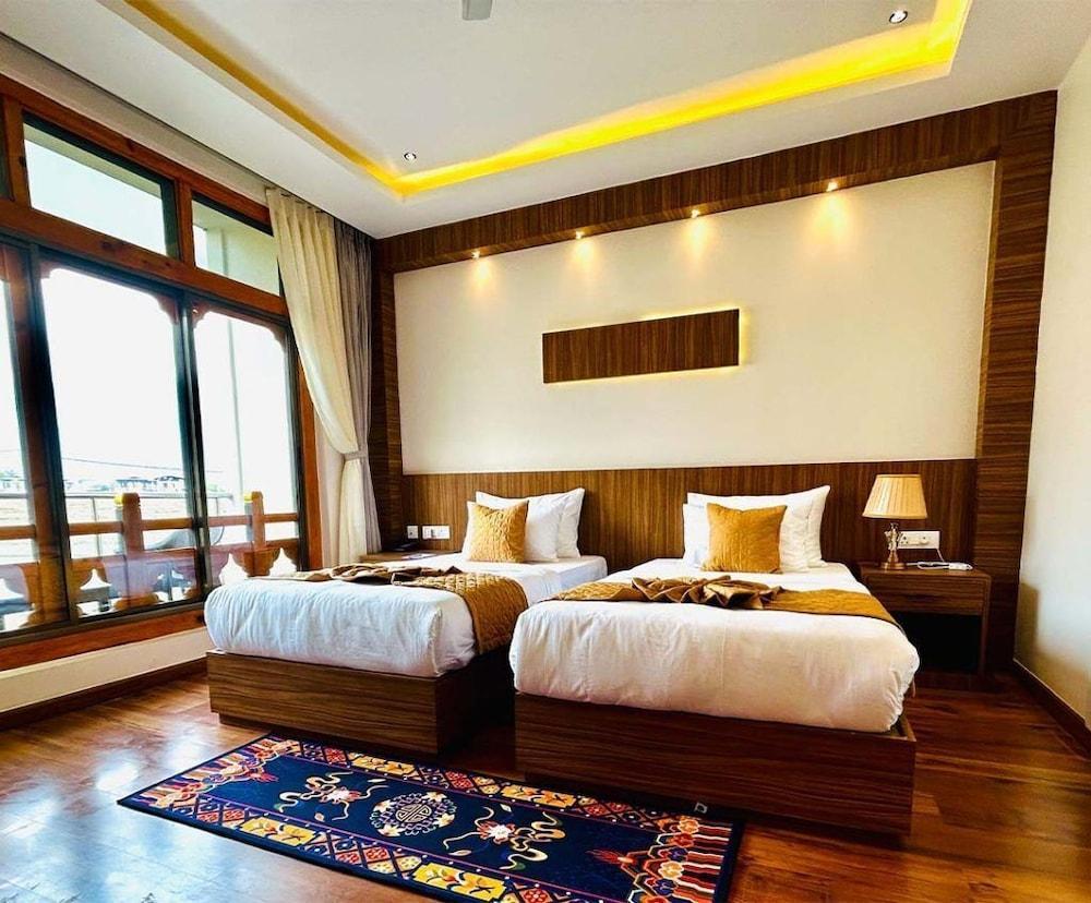 Dema Resort Room Type - Deluxe Double Room, Balcony, Mountain View