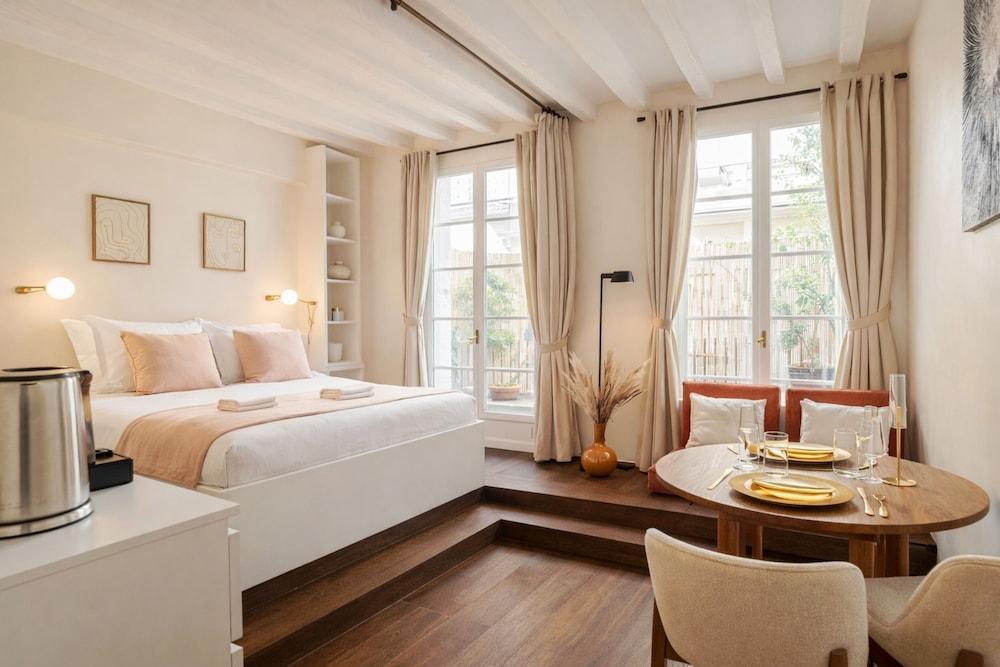 1538 Visconti Room Type - Deluxe Studio, Courtyard View