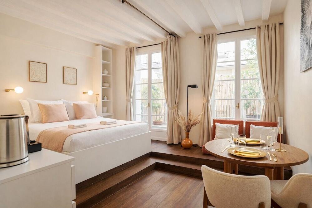 1538 Visconti Room Type - Deluxe Studio, Courtyard View